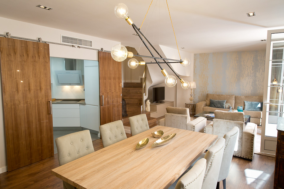 Gestión de apartamentos turísticos en Strachan.